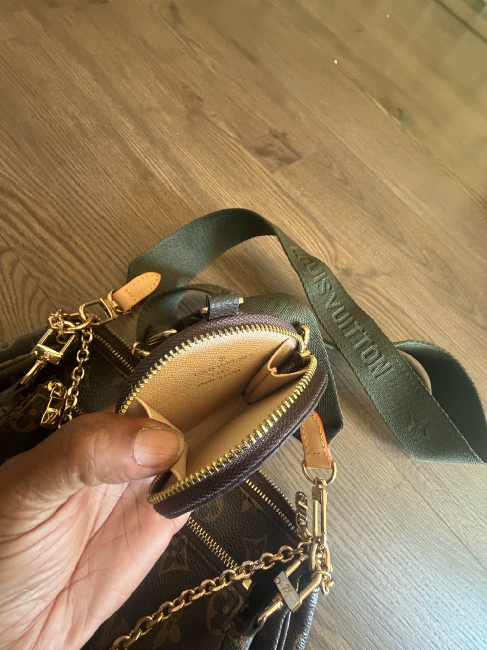 Inspired Monogram Multi-Pochette - Picture 10 of 15